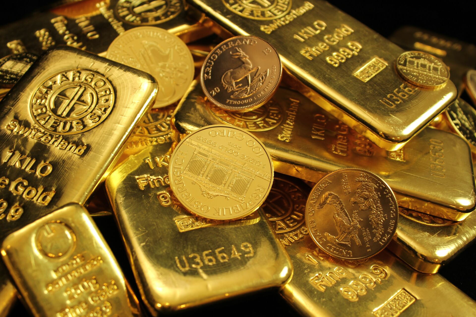 Investeren in goudbaren vs. investeren in gouden munten